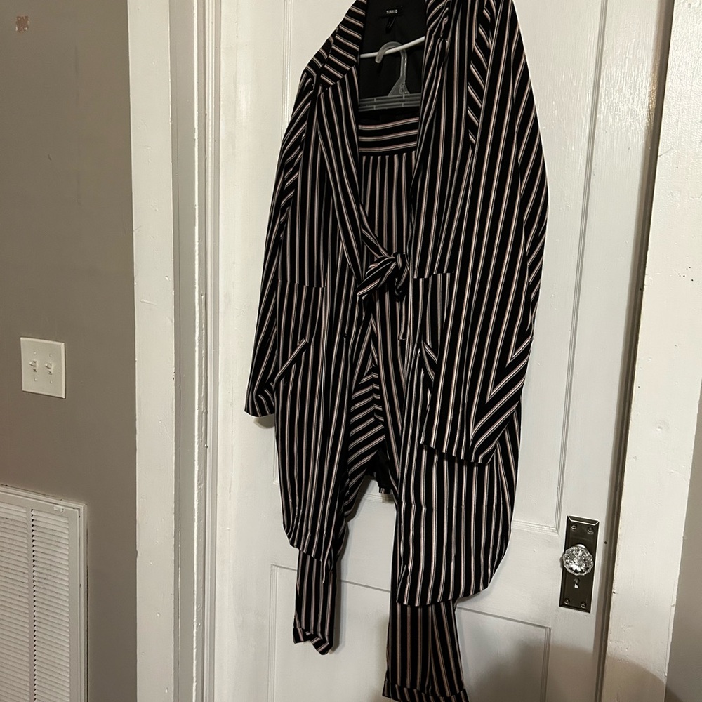 Torrid Black, pink  and White Striped Blazer and pant suit with tie
